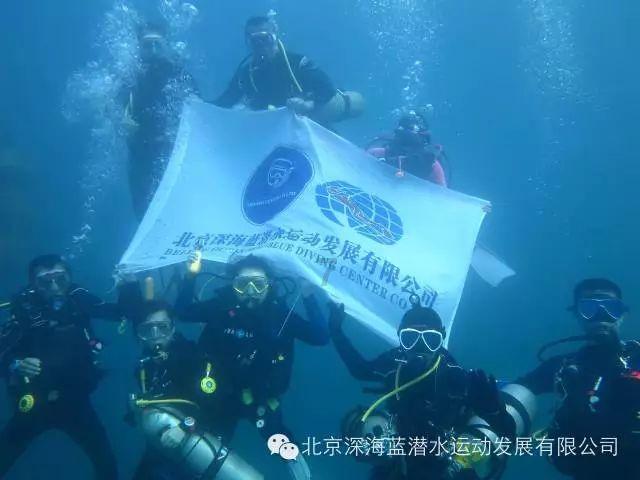 紧闭的闸门